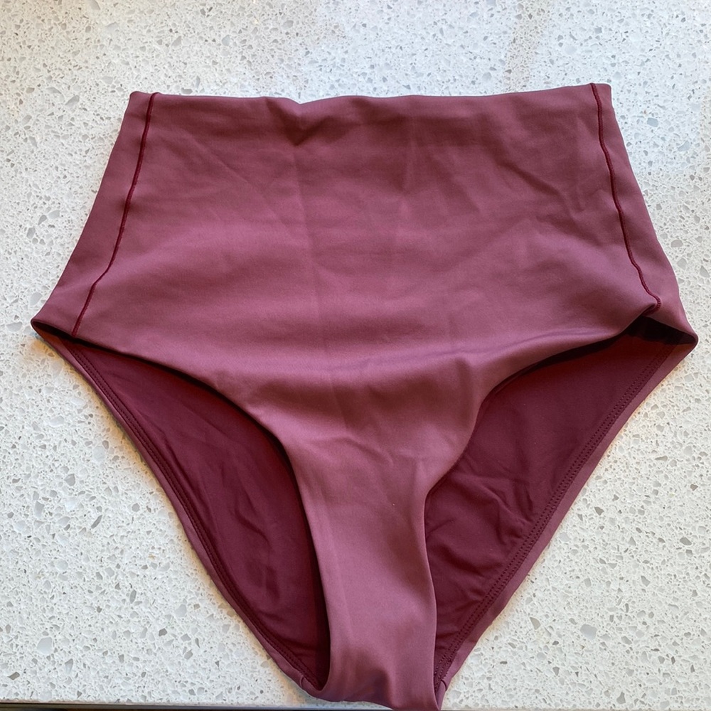 Left on Friday hi tide bottom in desert plum